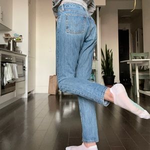 Medium wash Levi’s 501 Skinny